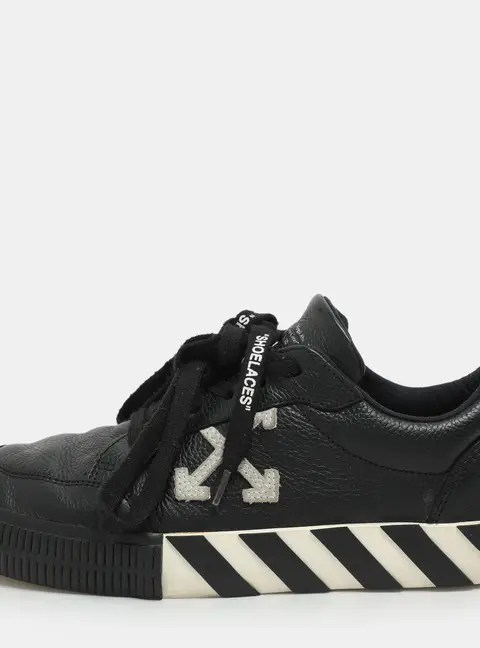 Off-White Black Leather Vulcanized Low Top Sneakers Size 37