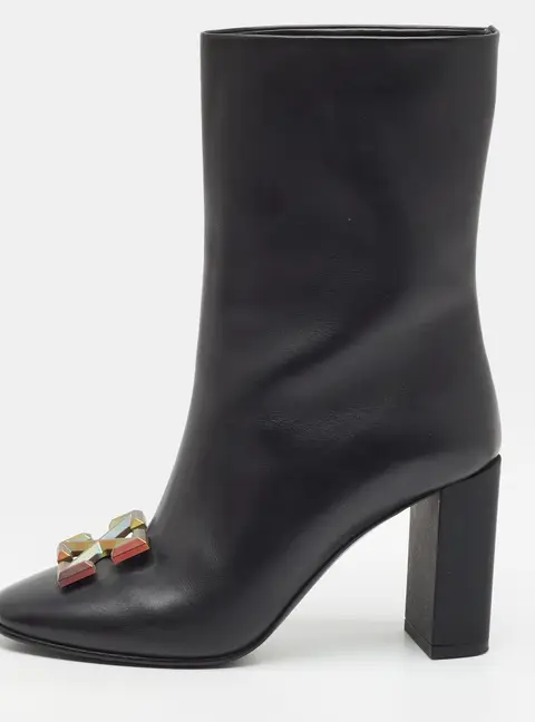 Off-White Arrow Size 37 Black Leather Ankle Length Boots
