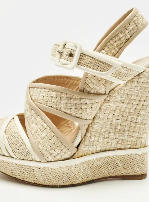 Oscar de la Renta Size 38.5 Cream Leather and Straw Wedge Sandals