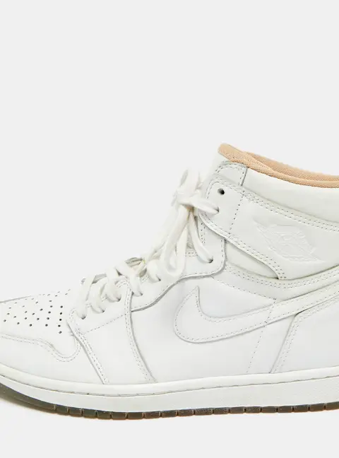 Air Jordans White Leather Air Jordan 1 High Top Sneakers Size 41