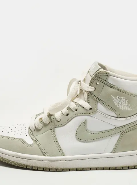 Air Jordans Jordan 1 Retro OG Seafoam Size 38 Green/White Nubuck and Leather High Top Sneakers