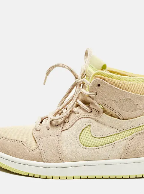 Air Jordans Jordan 1 Zoom Air CMFT Lemon Twist Size 38 Beige/Yellow Suede and Rubber High Top Sneakers