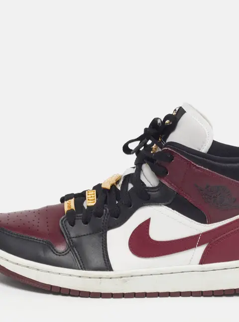 Air Jordans Air Jordan 1 Size 39 Tricolor Leather Mid SE Dark Beetroot High Top Sneakers