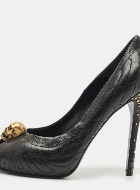 Alexander McQueen Black Leather Crystal Embellished Skull Detail Peep Toe Platform Pumps Size 41