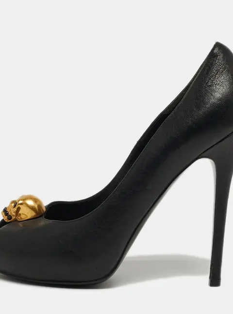 Alexander McQueen Skull Size 40 Black Leather Peep Toe Platform Pumps