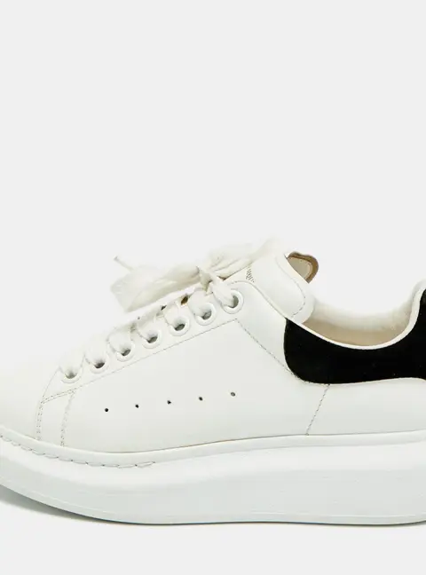 Alexander McQueen Oversized Size 37.5 White/Black Leather and Suede Low Top Sneakers