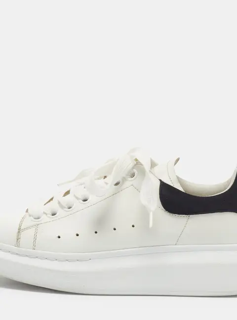 Alexander McQueen Oversized Size 36 White/Black Leather and Suede Low Top Sneakers