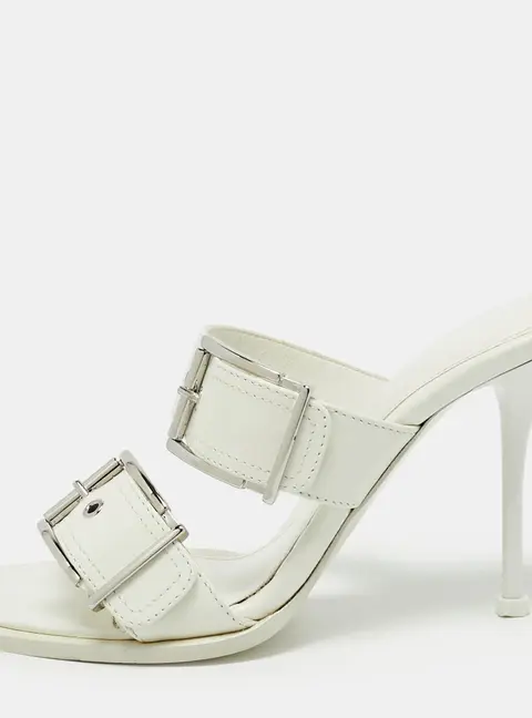 Alexander McQueen Punk Buckle Size 38 White Leather Slide Sandals