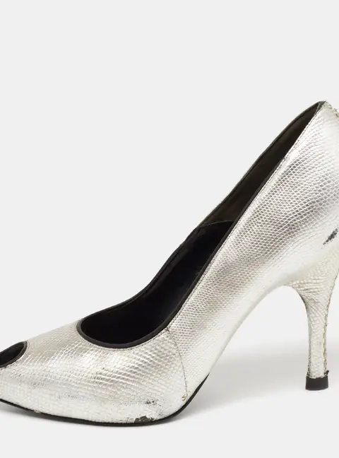 Alexander McQueen Silver Lizard Embossed Leather Peep-Toe Pumps Size 37.5