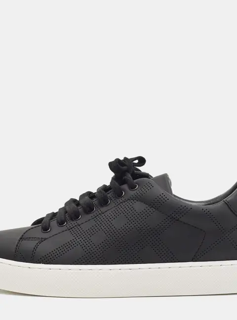 Burberry Westford Size 38 Black Perforated Leather Low Top Sneakers