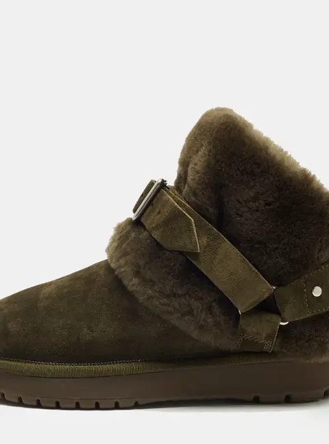 Burberry Chubby Size 37 Green Fur and Suede Ankle Length Boots
