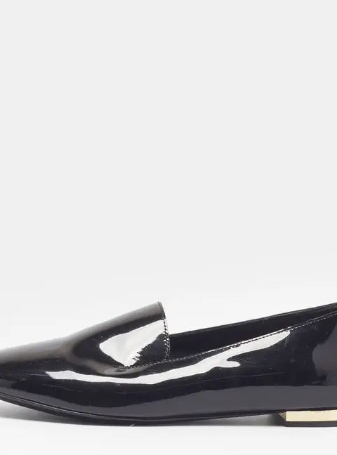 Burberry Size 35 Black Patent Leather Smoking Slippers