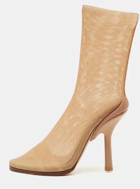 Burberry Size 38 Beige Lace Ankle Length Boots