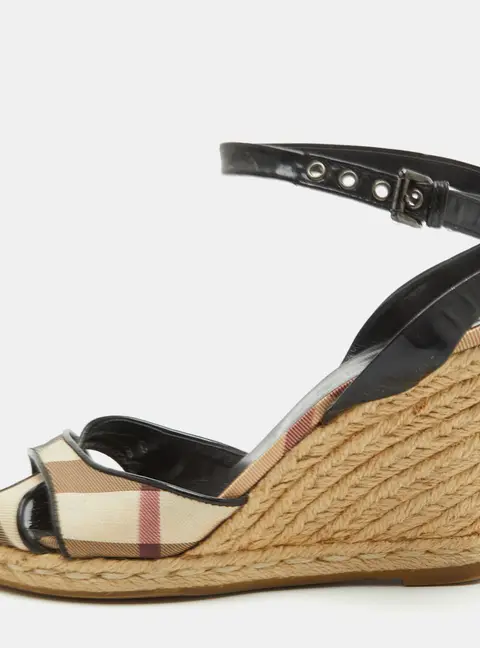 Burberry Size 38 Beige/Black Nova Check PVC and Patent Leather Espadrille Wedge Sandals