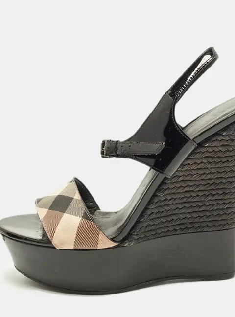 Burberry Size 40 Black/Beige Canvas and Patent Leather Wedge Sandals