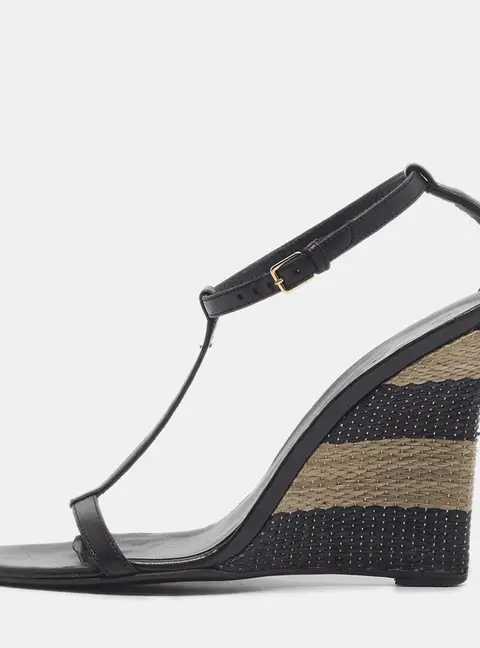Burberry Size 38.5 Black Patent Leather T Strap Wedge Sandals