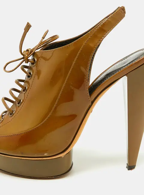 Burberry Size 38 Green Patent Leather Slingback Ankle Length Boots