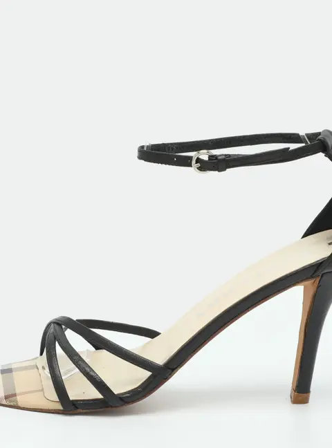Burberry Size 38 Black Leather Ankle Strap Sandals