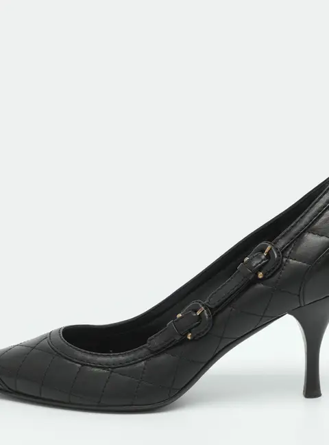 Burberry Size 36 Black Quilted Leather Pumps