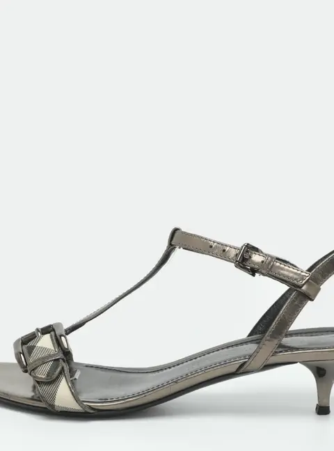 Burberry Size 38 Metallic Patent Leather and PVC Ankle Strap Kitten Sandals