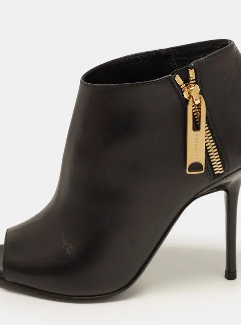Burberry Size 37.5 Black Leather Open Toe Booties