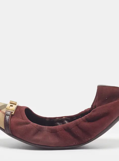 Burberry Novacheck Size 39.5 Burgundy Canvas and Suede Twistlock Drayton Cap Toe Ballet Flats