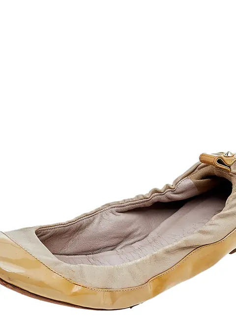 Burberry Beige Patent And Leather Scrunch Ballet Flats Size 36