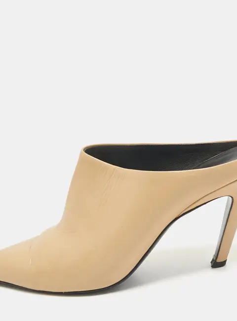 Balenciaga Beige Leather Pointed Toe  Mules Size 38