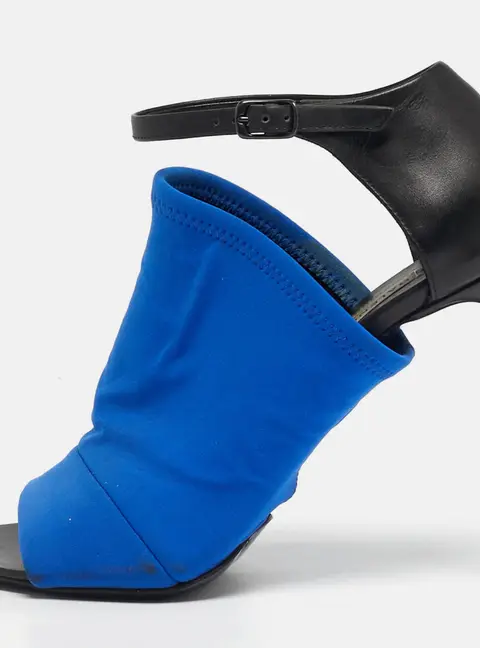 Balenciaga Glove Size 35 Black Leather and Neoprene Ankle Strap Sandals