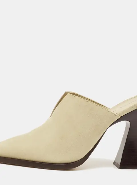 Bottega Veneta Cha Cha Size 38 Neutral Beige Suede Mules