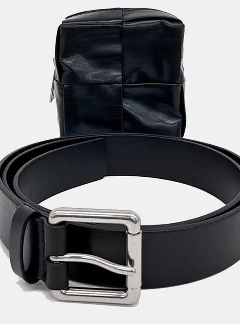 Bottega Veneta Cassette Black Calfskin Leather Belt Bag