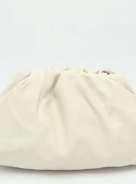 Bottega Veneta Pouch Medium White Leather Clutches