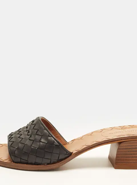 Bottega Veneta Ravello Size 36 Black Intrecciato Leather Slide Sandals