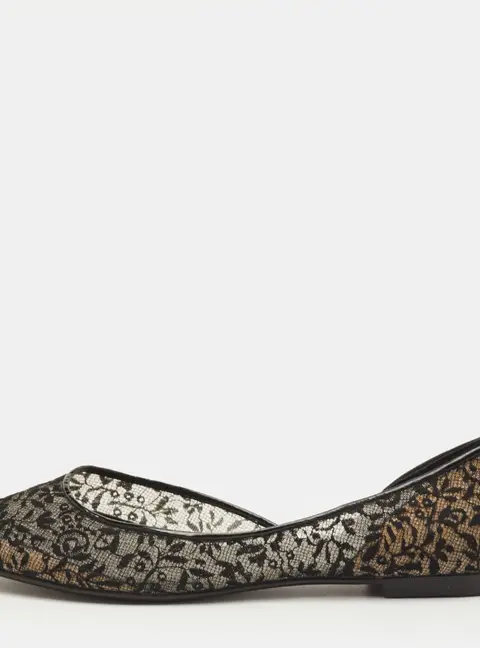 Bottega Veneta Size 38 Black Lace and Patent Leather D'orsay Ballet Flats