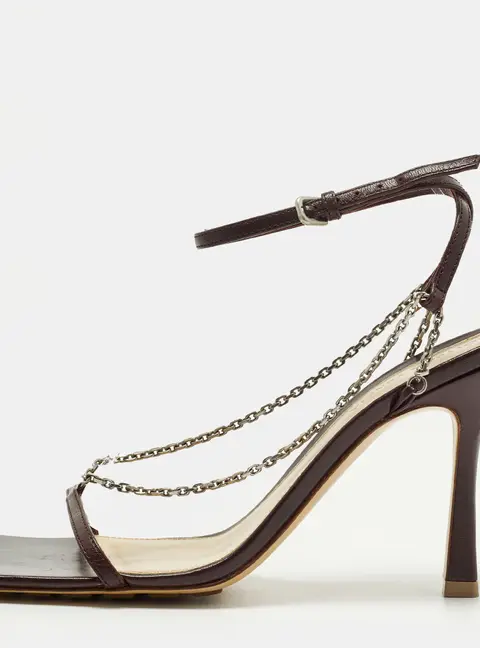 Bottega Veneta Stretch Size 38.5 Burgundy Leather Ankle Strap Sandals