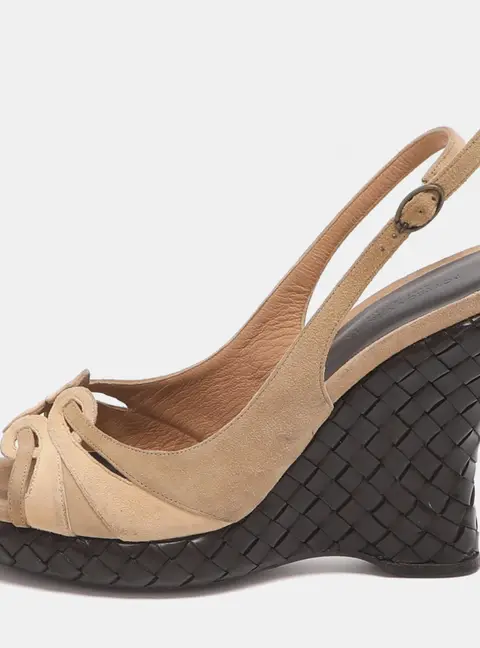 Bottega Veneta Wave Size 37 Beige Suede Intrecciato Wedge Sandals