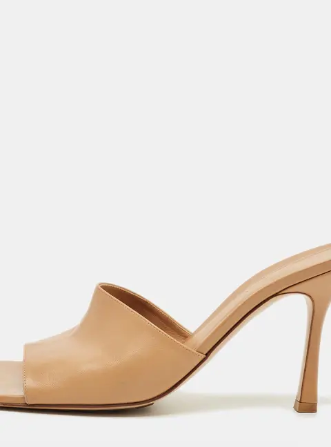 Bottega Veneta Stretch Size 40.5 Beige Leather Slide Sandals