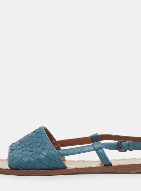Bottega Veneta Size 35.5 Blue Intreciatto Leather Slingback Sandals