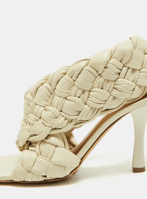 Bottega Veneta Size 39 Cream Woven Leather Ankle Strap Sandals