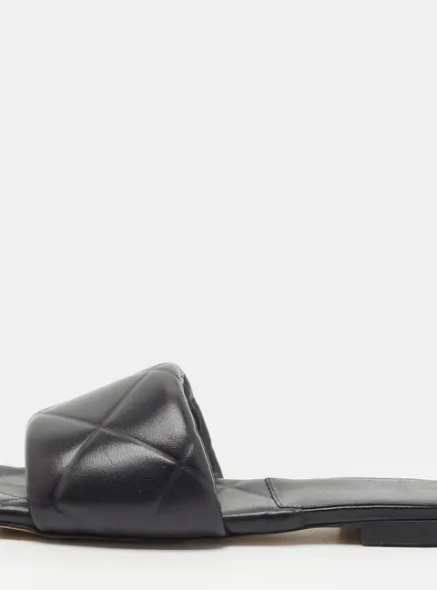 Bottega Veneta Lido Size 37 Black Leather Flat Slides