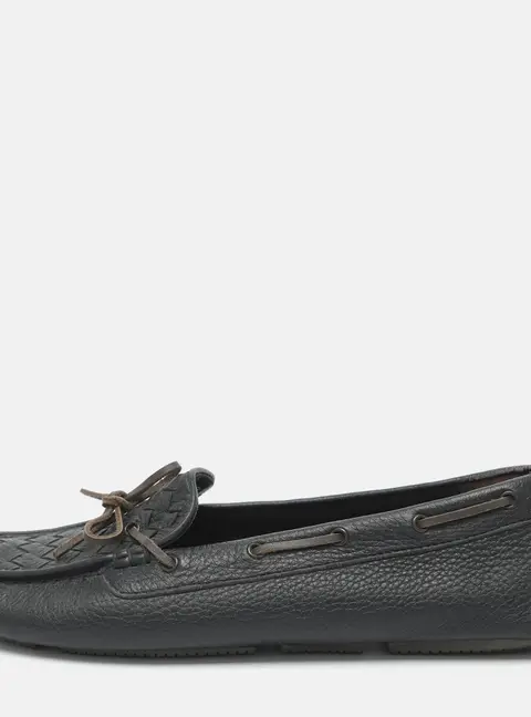 Bottega Veneta Size 40 Navy Blue Intrecciato Leather Loafers