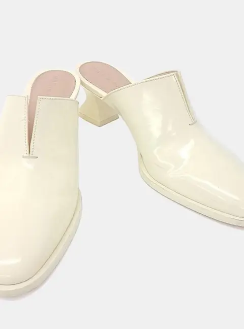 Bottega Veneta White Mules 38