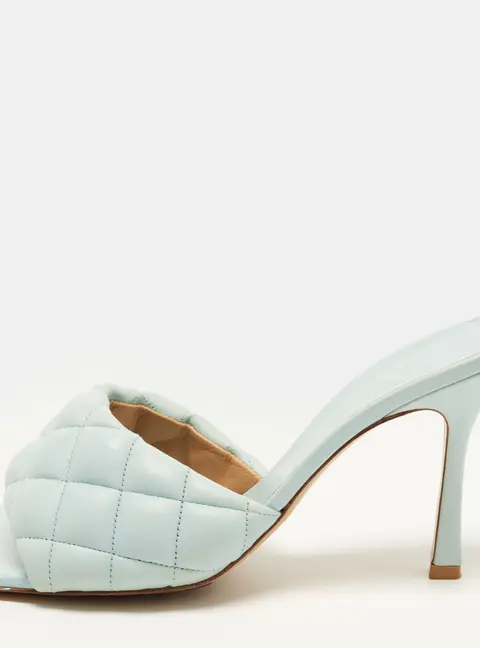 Bottega Veneta Lido Size 40 Light Blue Quilted Leather Slide Sandals
