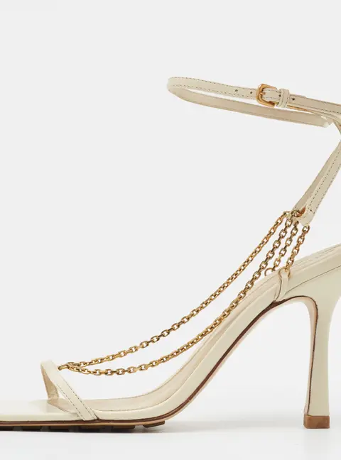 Bottega Veneta Stretch Size 39 Cream Leather Ankle Strap Sandals