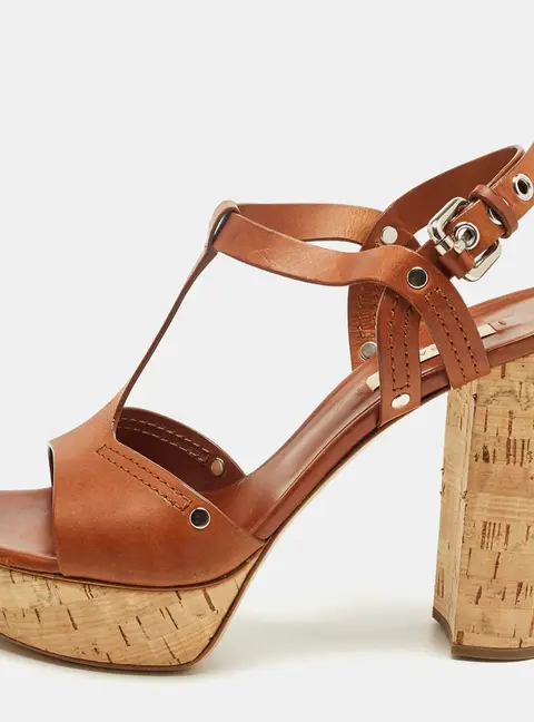 Casadei Size 40.5 Brown Leather T Strap Platform Sandals
