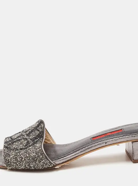 CH Carolina Herrera Grey Leather Crystal Embellished Logo Slide Sandals Size 38