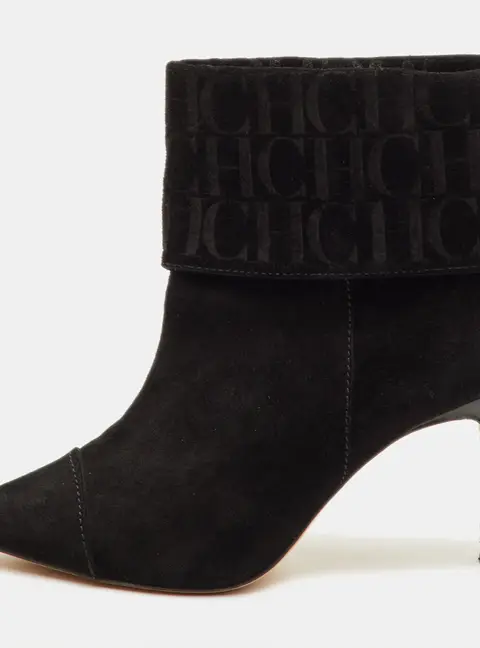 CH Carolina Herrera Logo Embossed Size 37 Black Suede Pointed Toe Ankle Length Boots
