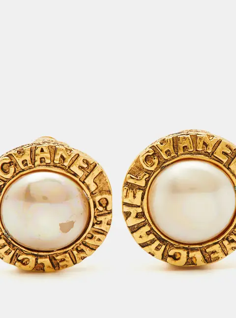 Chanel Faux Pearl Gold Tone Round Clip-on earirngs