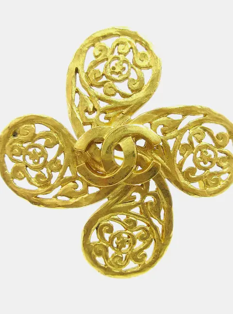 Chanel Brooch Pin Gold