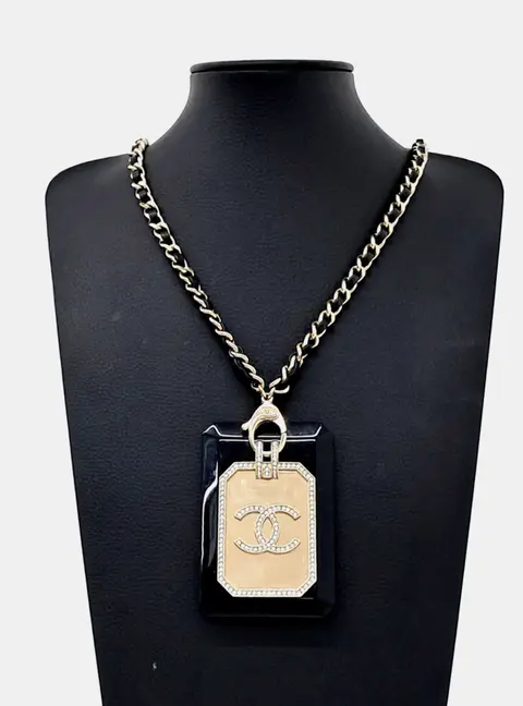 Chanel Gold Crystal leather Resin Necklace and Belt